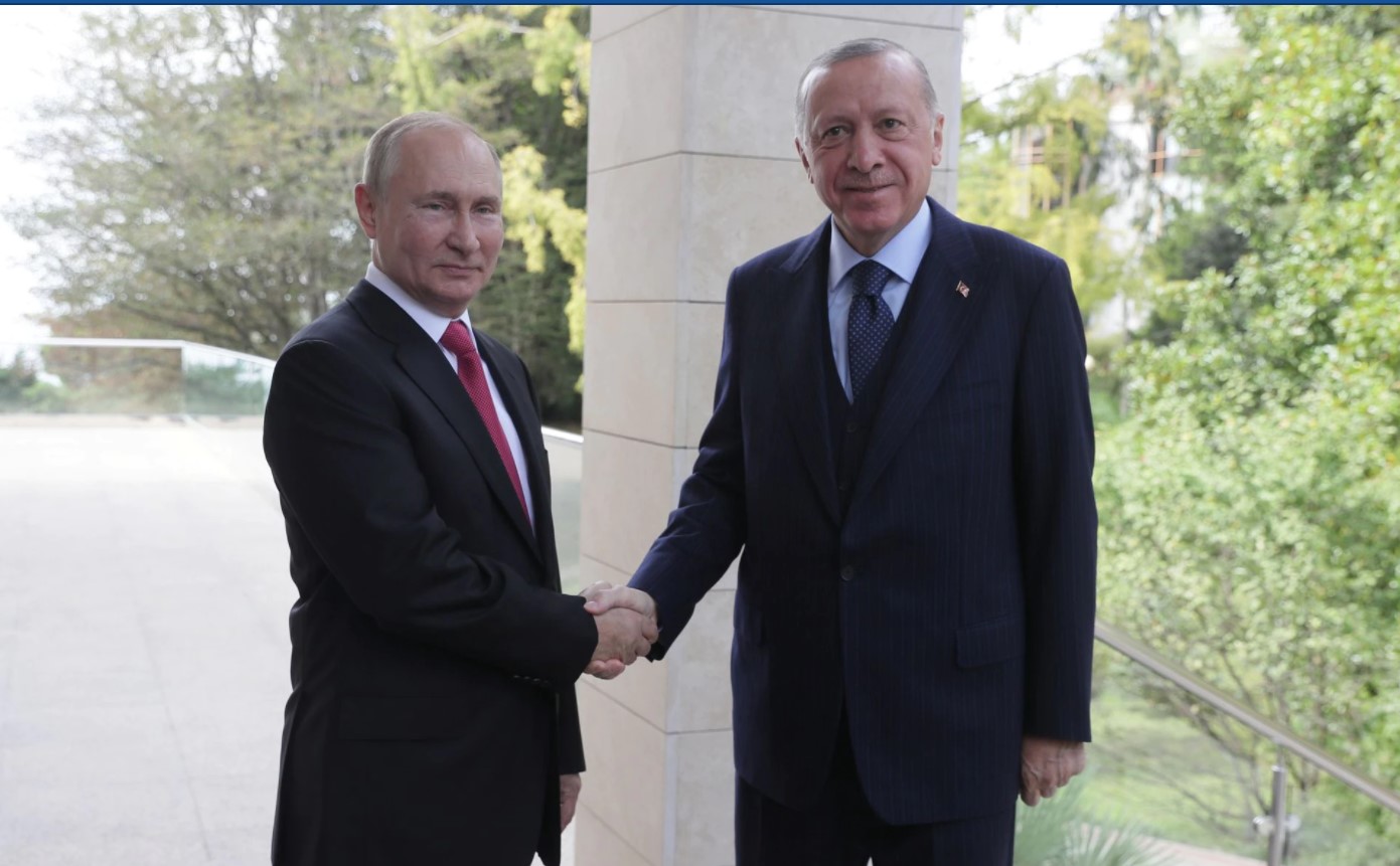 Erdogan takohet me Putin, zotohen për forcim të marrëdhënieve