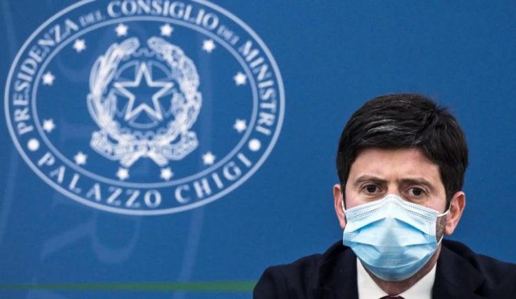 Italia po shqyrton vaksinimin e detyrueshëm